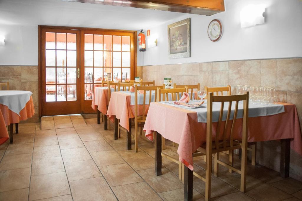 Hostal Montserrat Tona ห้อง รูปภาพ